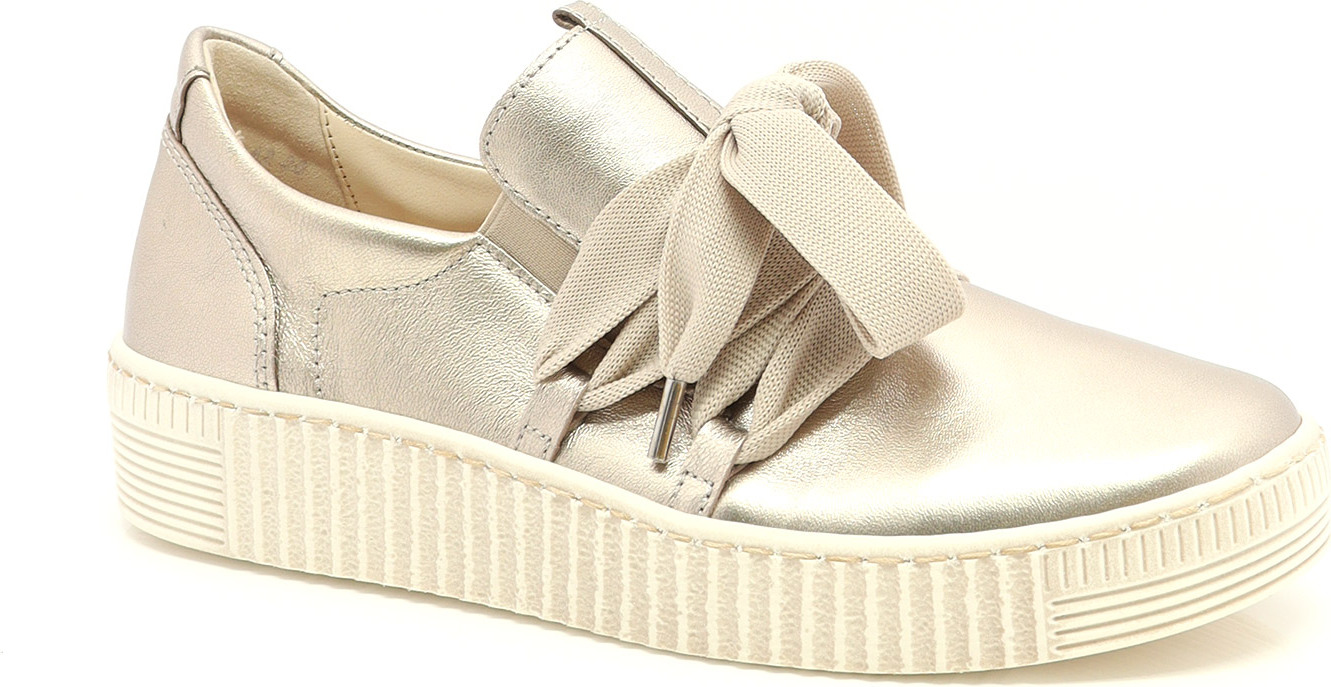 SOULIER MONTANT AVEC LACET-86718