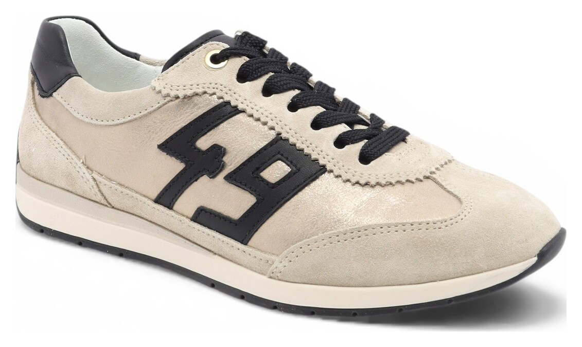 SOULIER LACÉ-94200